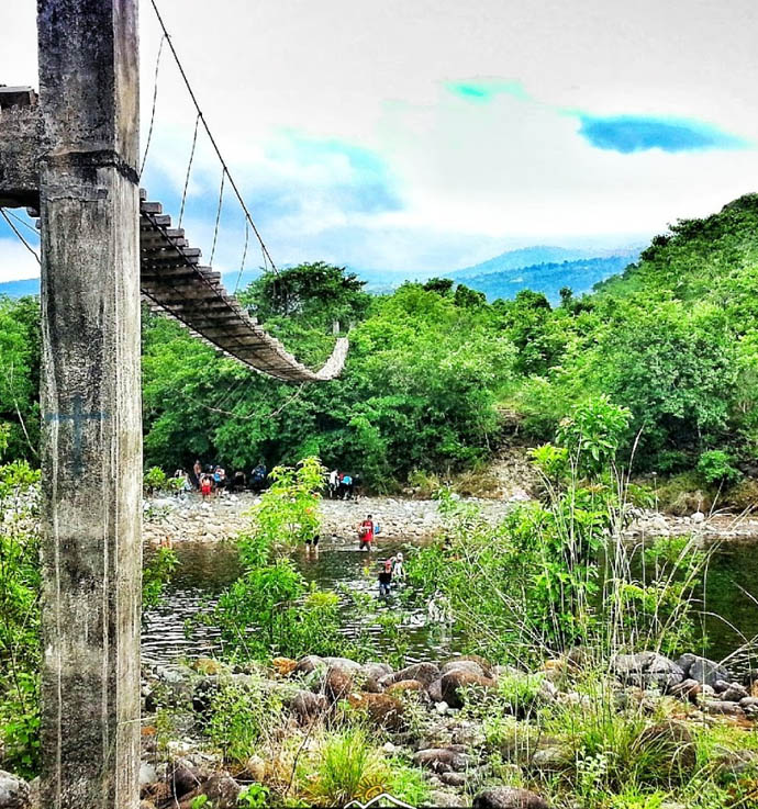 Tin's Flower Shop Flowers Delivered to Mangatarem in Pangasinan